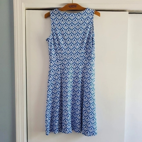 New York & Company Blue White Geometric Fit & Flare Small Dress - Picture 3 of 9